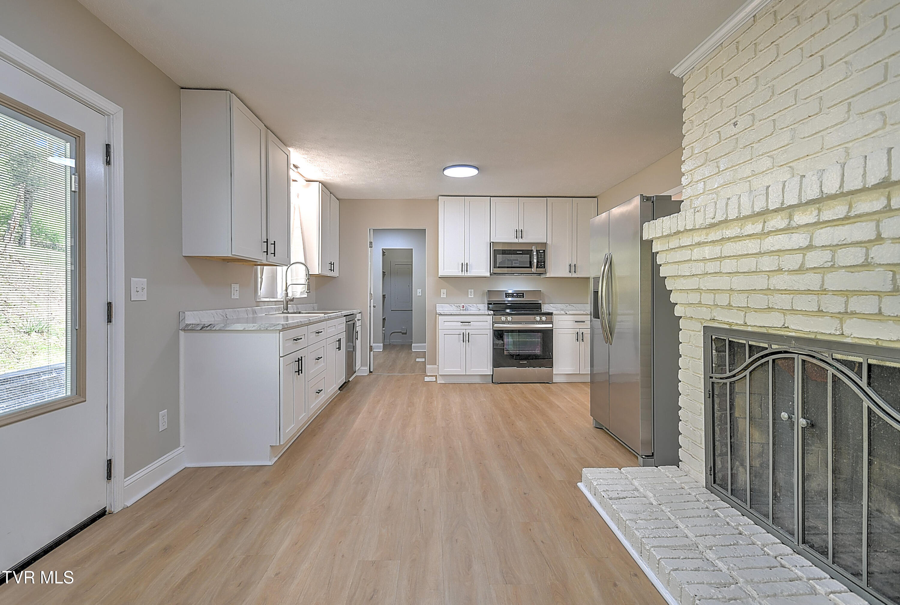420 Ridgefields Road Kingsport, TN 37660 - Photo 18 of 41 420 Ridgefields Rd JG-19
