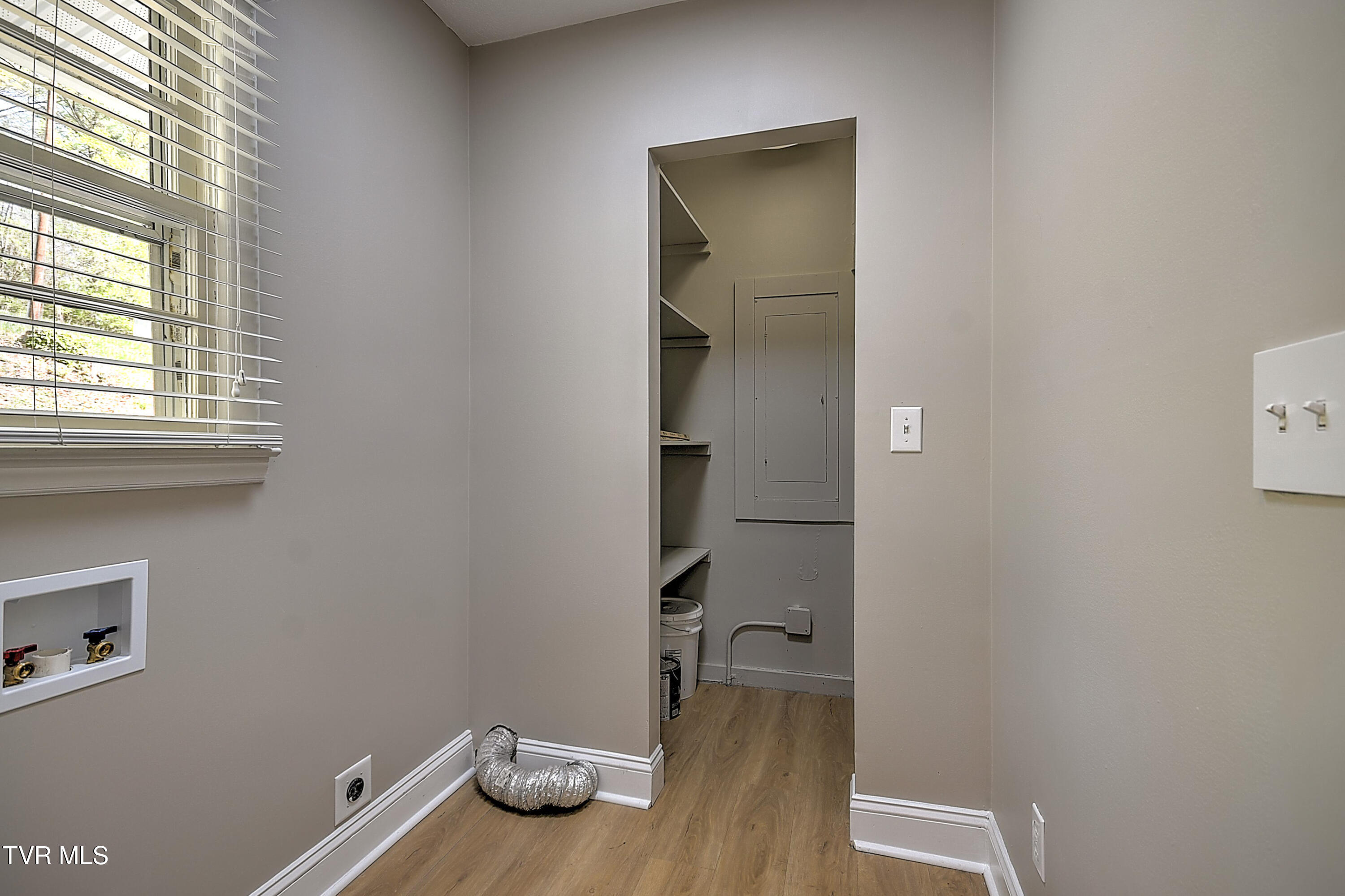 420 Ridgefields Road Kingsport, TN 37660 - Photo 20 of 41 420 Ridgefields Rd JG-21