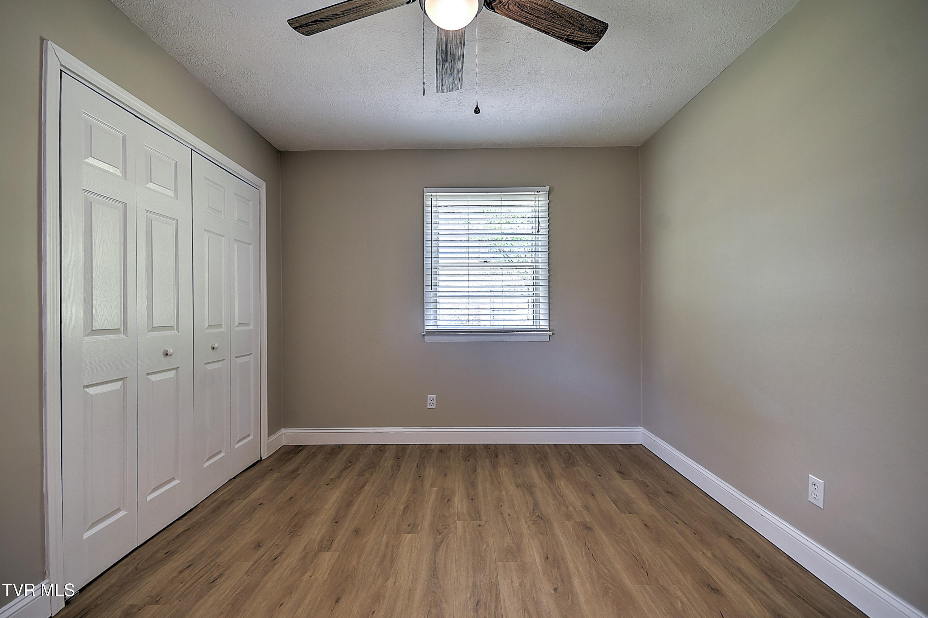 420 Ridgefields Road Kingsport, TN 37660 - Photo 28 of 41 420 Ridgefields Rd JG-29