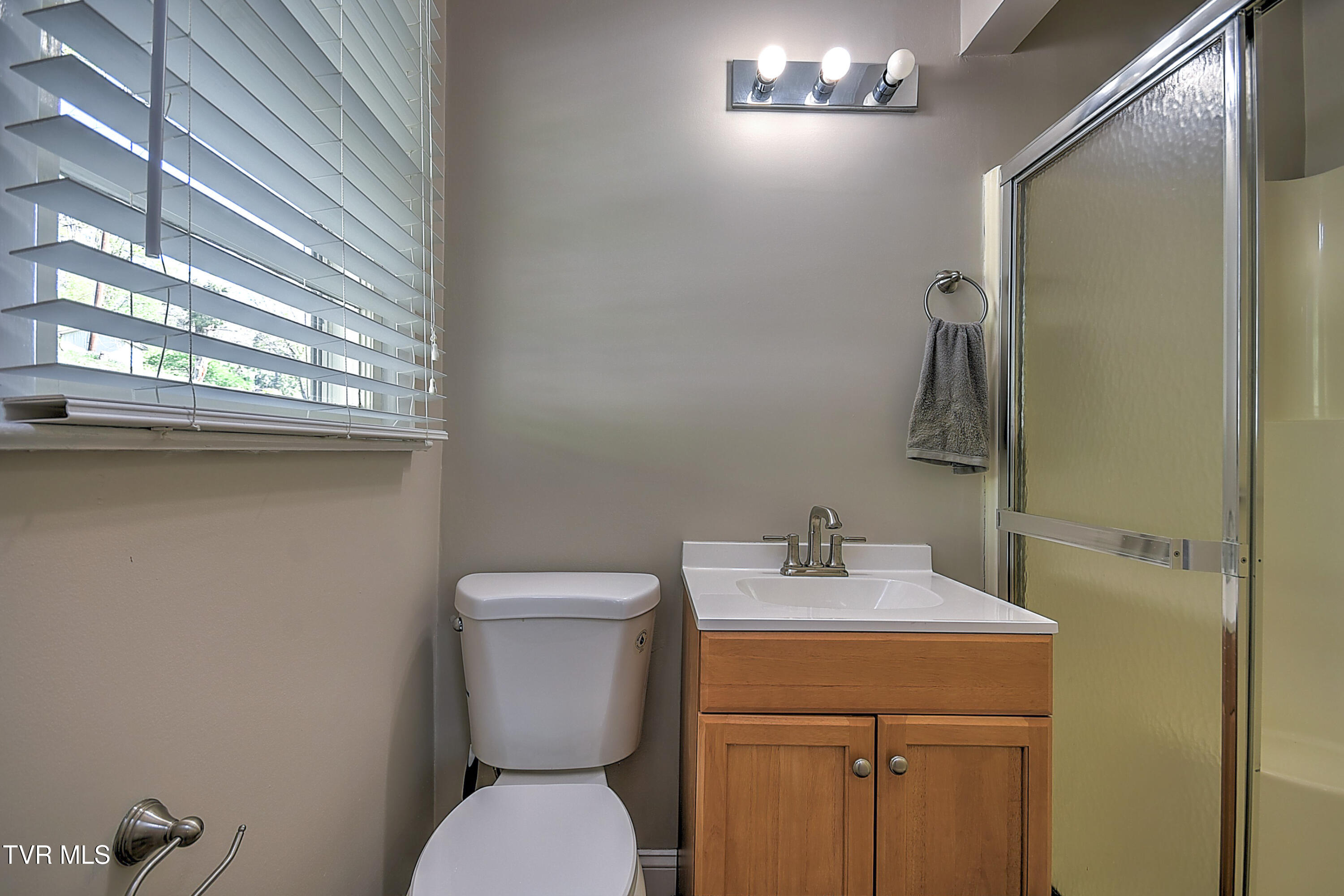 420 Ridgefields Road Kingsport, TN 37660 - Photo 34 of 41 420 Ridgefields Rd JG-35