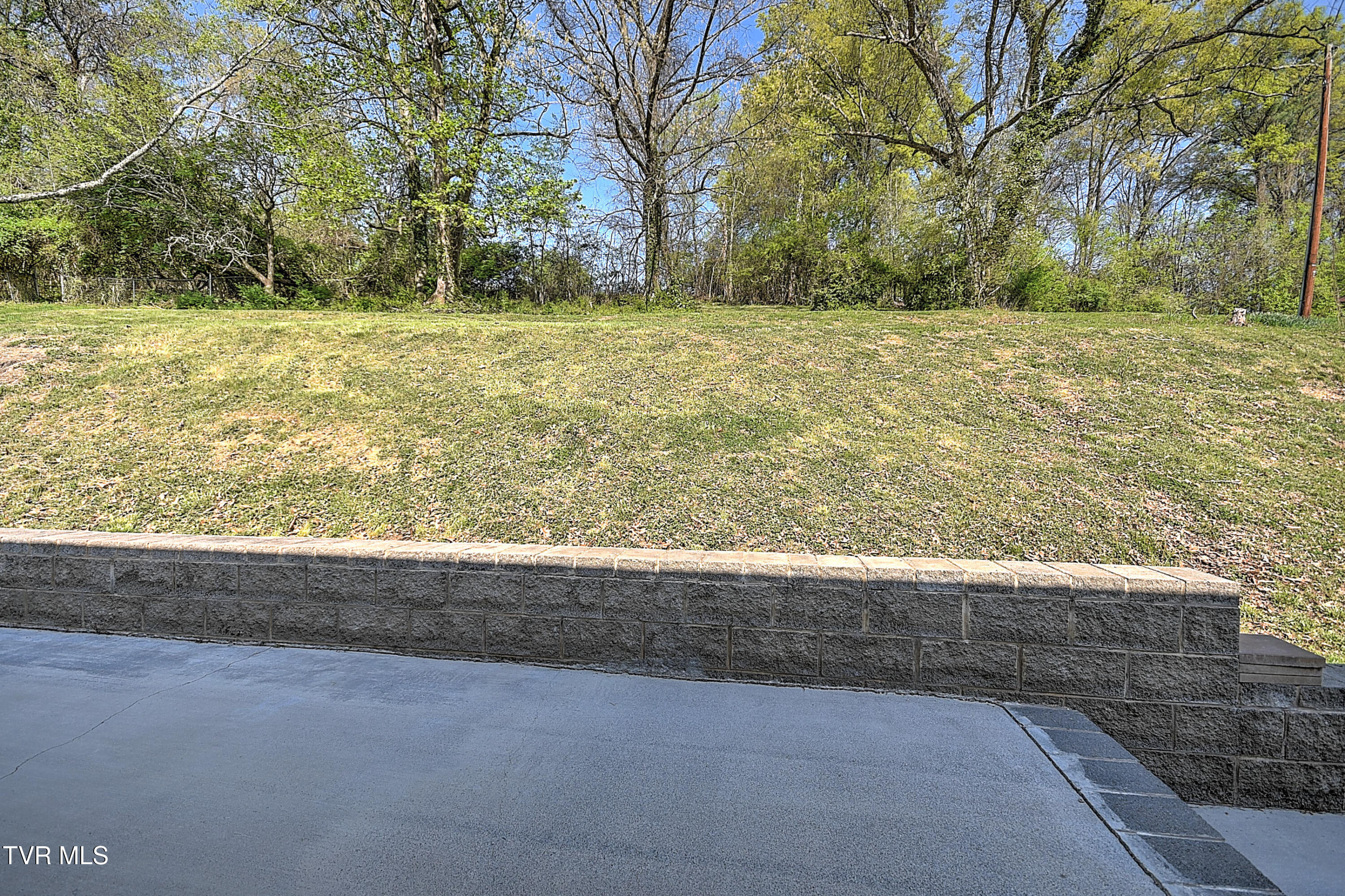 420 Ridgefields Road Kingsport, TN 37660 - Photo 39 of 41 420 Ridgefields Rd JG-40