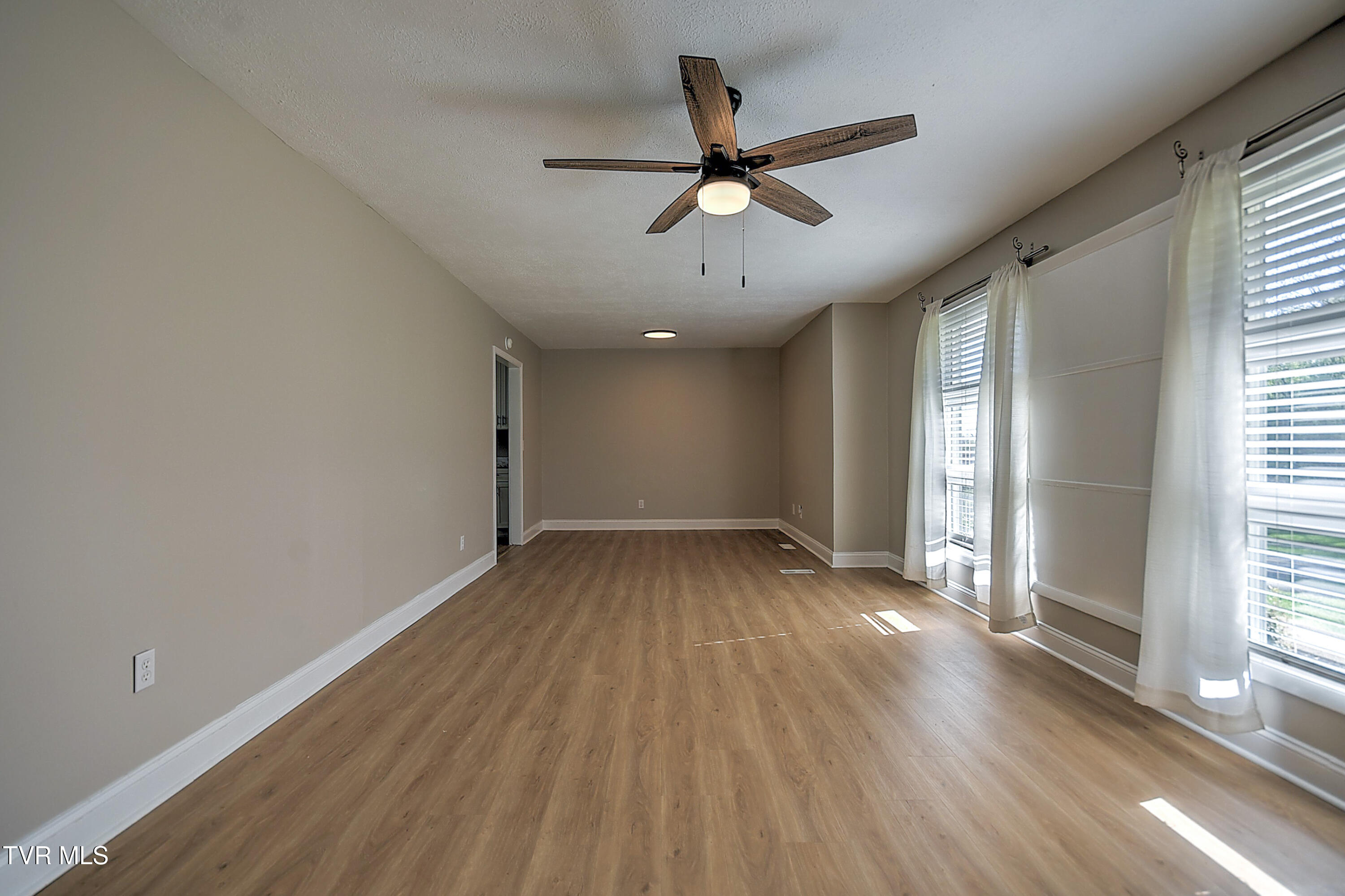 420 Ridgefields Road Kingsport, TN 37660 - Photo 6 of 41 420 Ridgefields Rd JG-7
