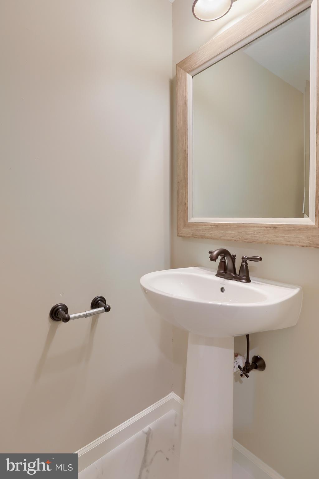 122 Browning Road Lancaster, PA 17602 - Photo 35 of 42 Gallery Image 35