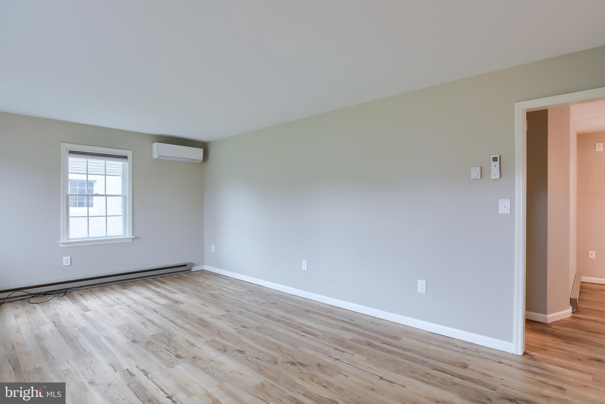 122 Browning Road Lancaster, PA 17602 - Photo 4 of 42 Gallery Image 4