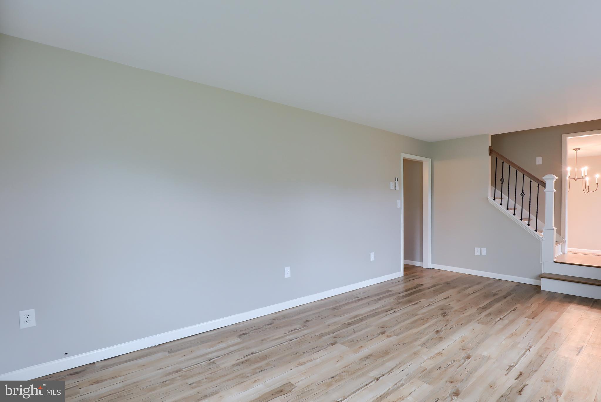 122 Browning Road Lancaster, PA 17602 - Photo 5 of 42 Gallery Image 5