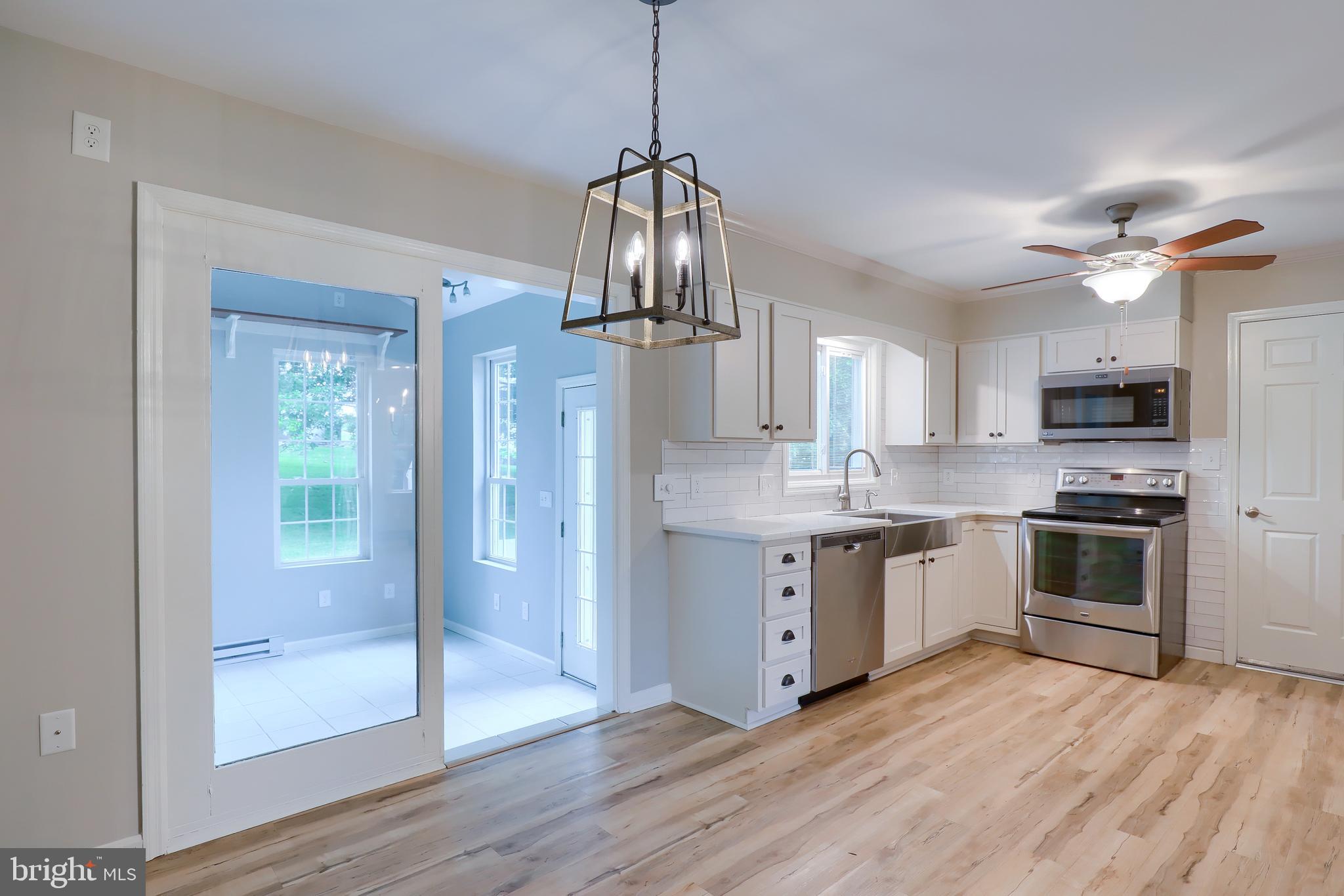 122 Browning Road Lancaster, PA 17602 - Photo 7 of 42 Gallery Image 7