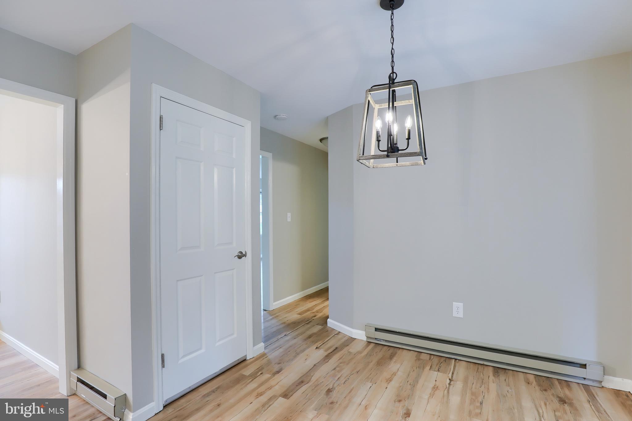 122 Browning Road Lancaster, PA 17602 - Photo 8 of 42 Gallery Image 8