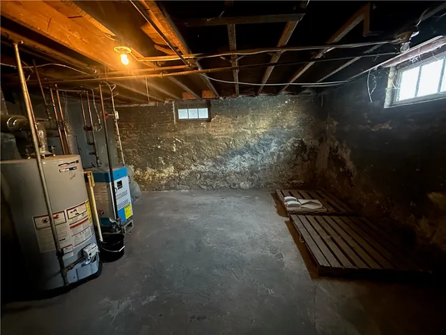 $2,000 | 35 Yates Street, Unit 1, Lincoln, RI 02865