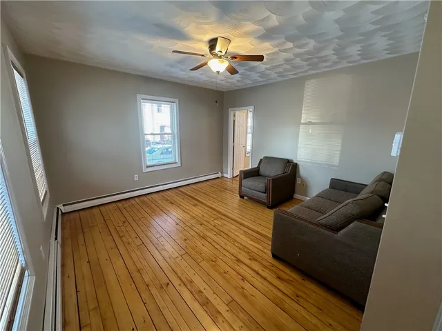 $2,000 | 35 Yates Street, Unit 1, Lincoln, RI 02865