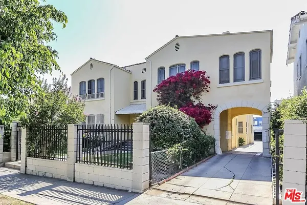 $3,200 | 109 South Berendo Street, Unit 2, Los Angeles, CA 90004