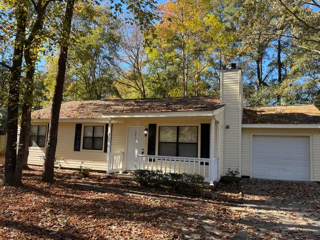 $2,000 | 204 Bridgecreek Drive, Goose Creek, SC 29445