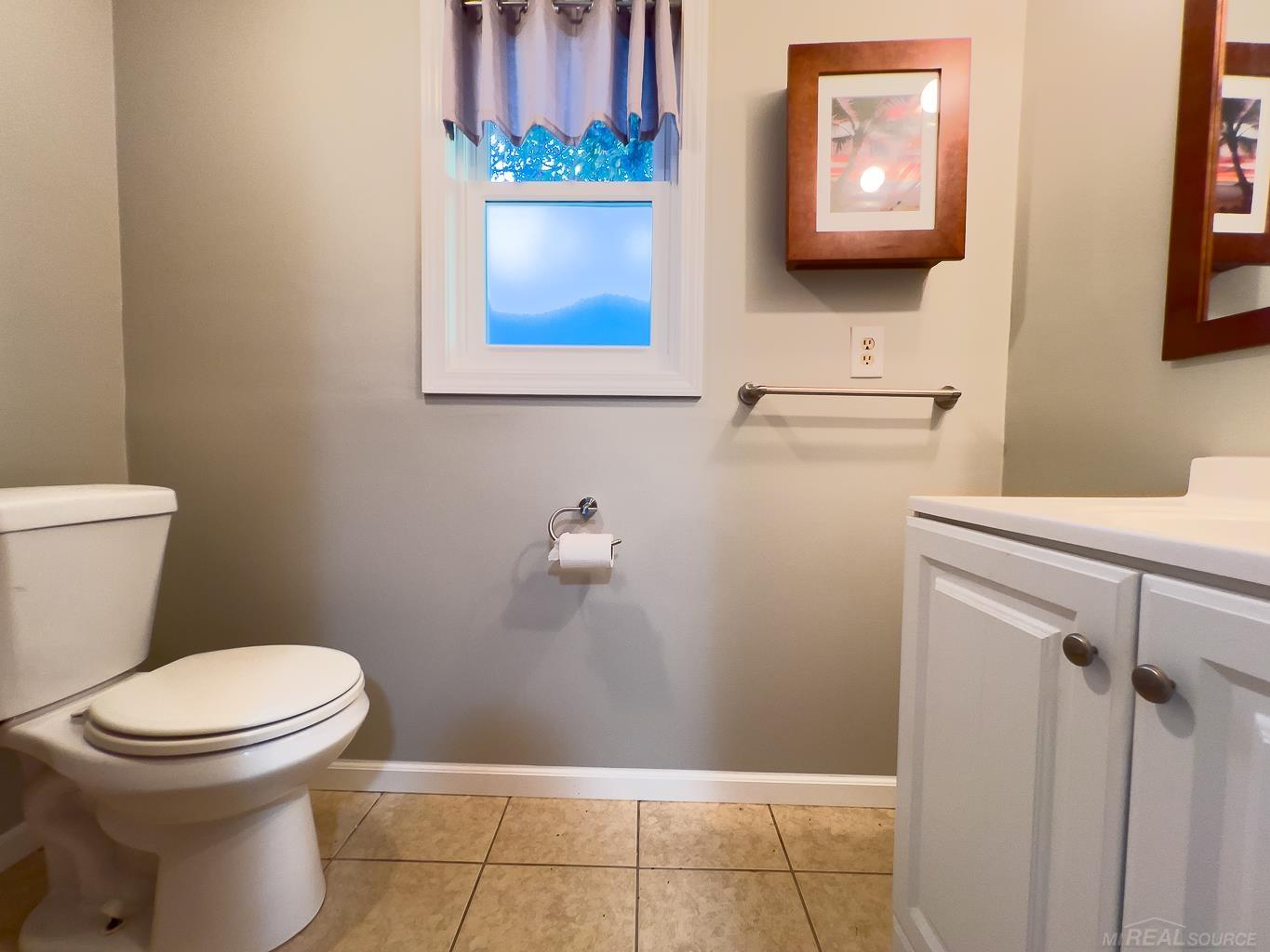 1123 Radov Road Gladwin, MI 48624 - Photo 18 of 29 Spacious Half Bath