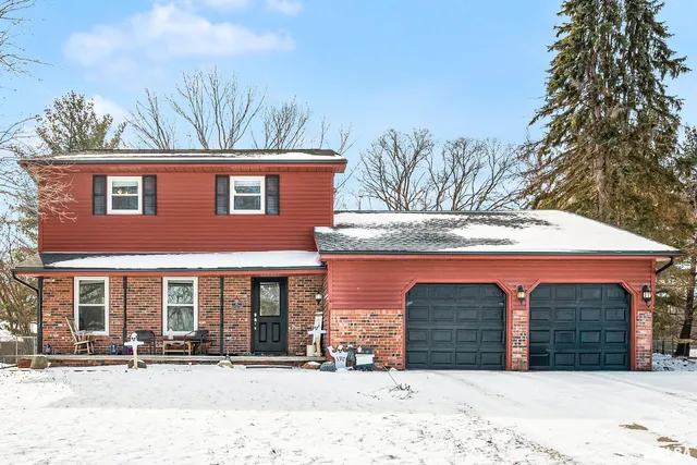 $315,000 | 5000 East Richland Avenue, Chillicothe, IL 61523