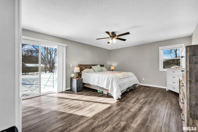 $315,000 | 5000 East Richland Avenue, Chillicothe, IL 61523