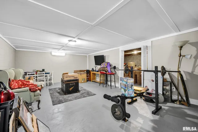 $315,000 | 5000 East Richland Avenue, Chillicothe, IL 61523