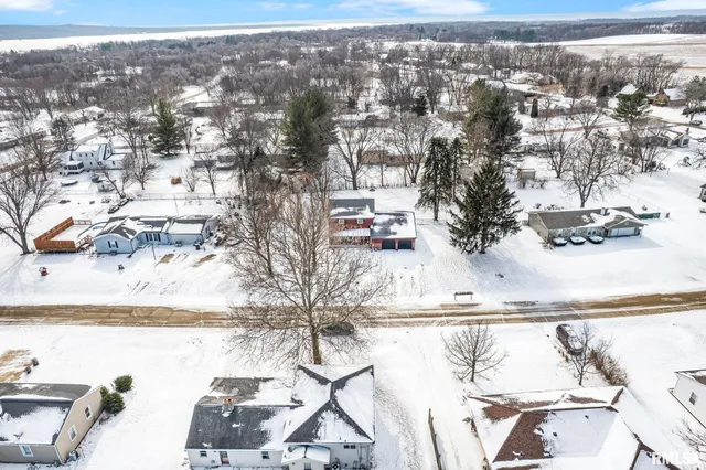 $315,000 | 5000 East Richland Avenue, Chillicothe, IL 61523