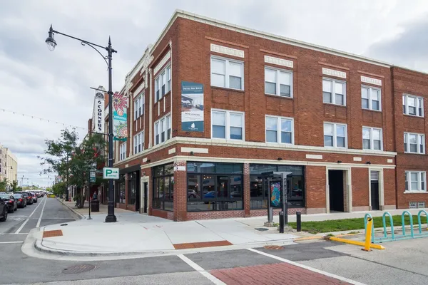 $1,450 | 4905 West Cuyler Avenue, Unit 1, Chicago, IL 60641