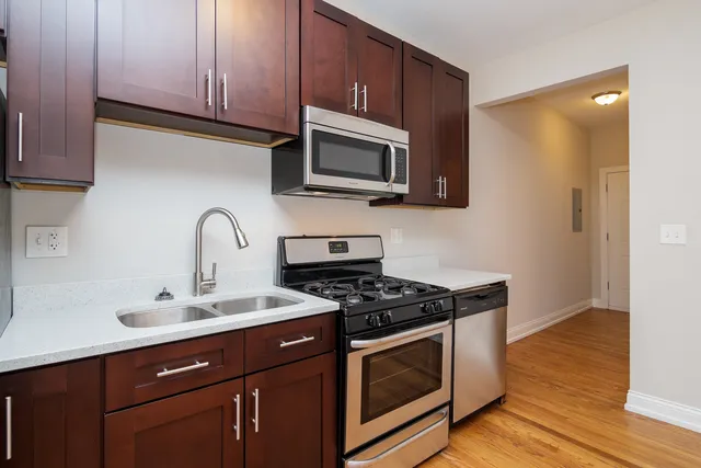 $1,400 | 4905 West Cuyler Avenue, Unit 1, Chicago, IL 60641
