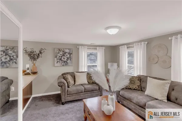 $415,000 | 81 East Lincoln Avenue, Monroe Township, NJ 08831