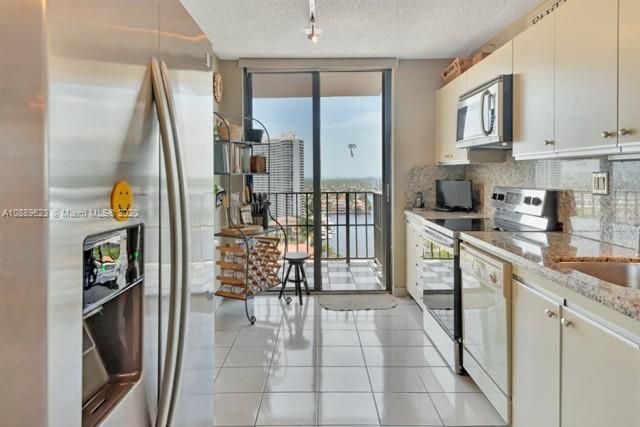 $370,000 | 18151 Northeast 31st Court, Unit PH201, Aventura, FL 33160