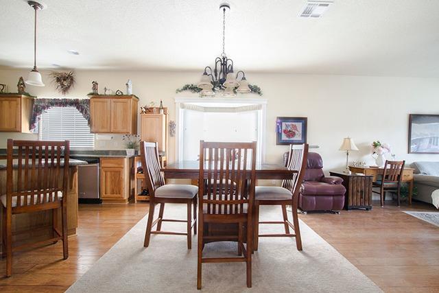 822 Southwest Bryn Court Grants Pass, OR 97527 - Photo 5 of 30 Additional Photo