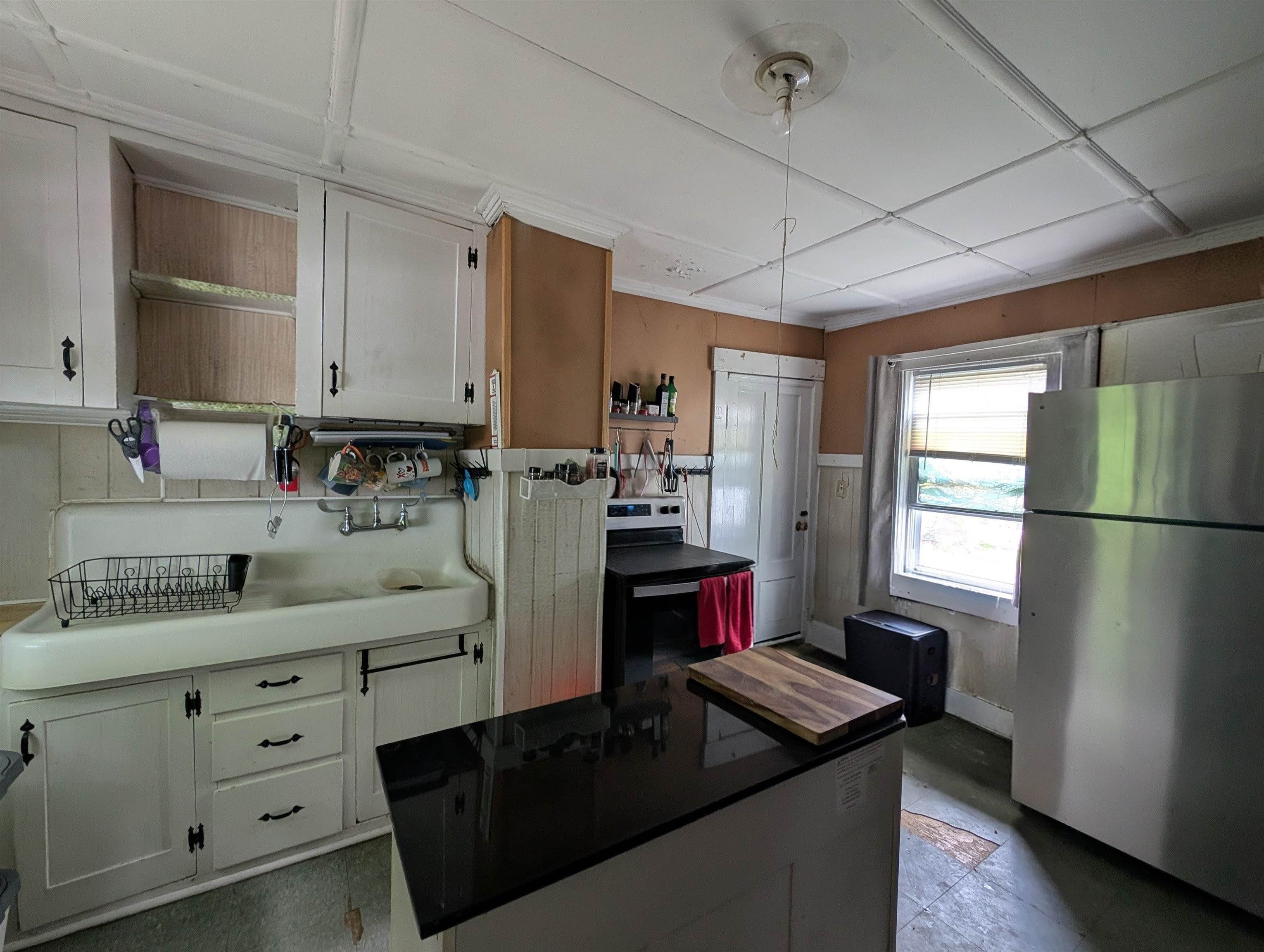 12 Water Street Lancaster, NH 03584 - Photo 4 of 23