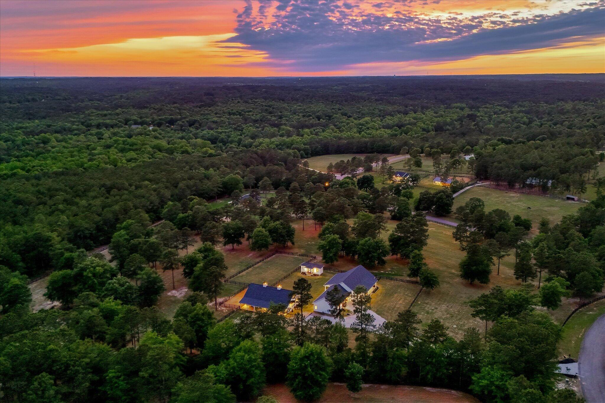 230 Meadows Ridge Court Aiken, SC 29803 - Photo 4 of 100