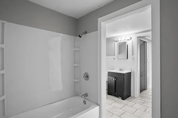 $85,000 | 1524 23rd Avenue, Moline, IL 61265