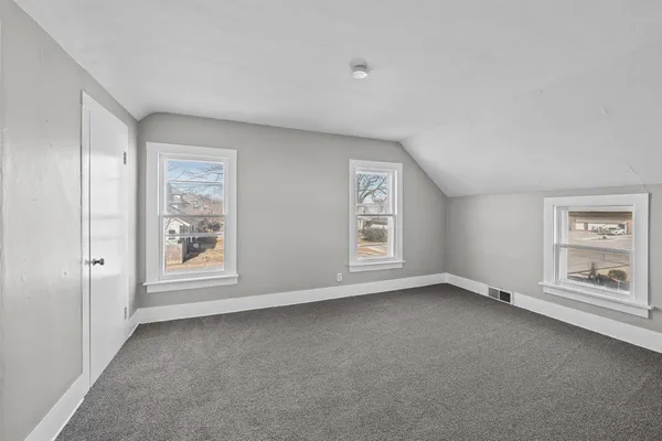 $85,000 | 1524 23rd Avenue, Moline, IL 61265