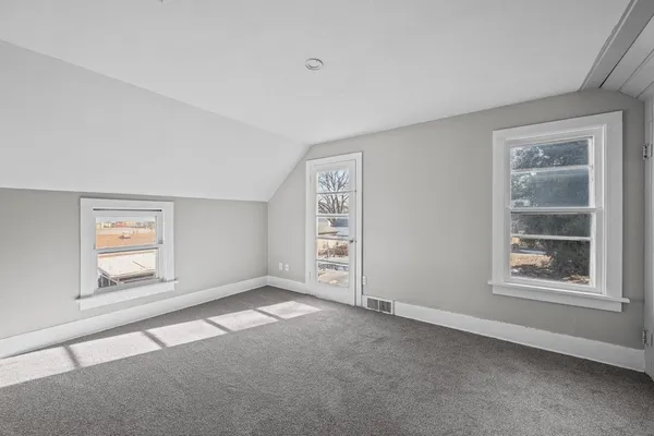 $85,000 | 1524 23rd Avenue, Moline, IL 61265