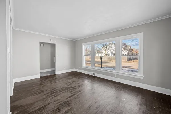 $85,000 | 1524 23rd Avenue, Moline, IL 61265