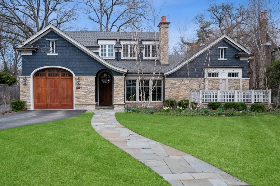 601 Ash Street Winnetka, IL 60093 - Photo 1 of 39