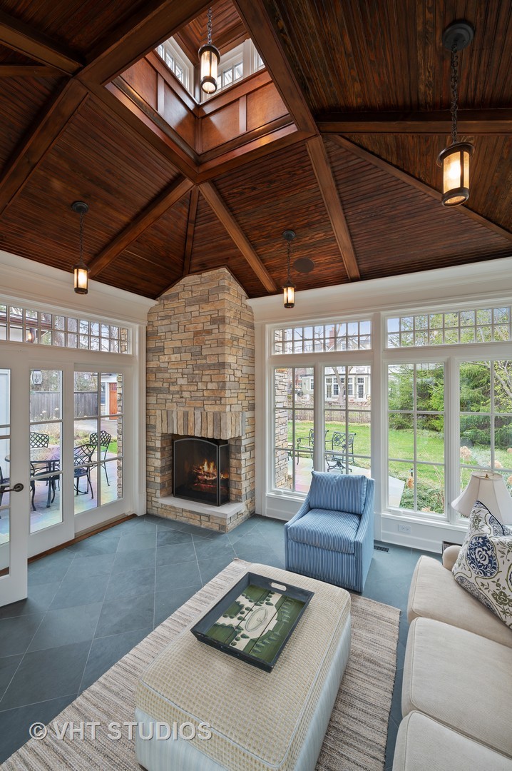 601 Ash Street Winnetka, IL 60093 - Photo 9 of 39