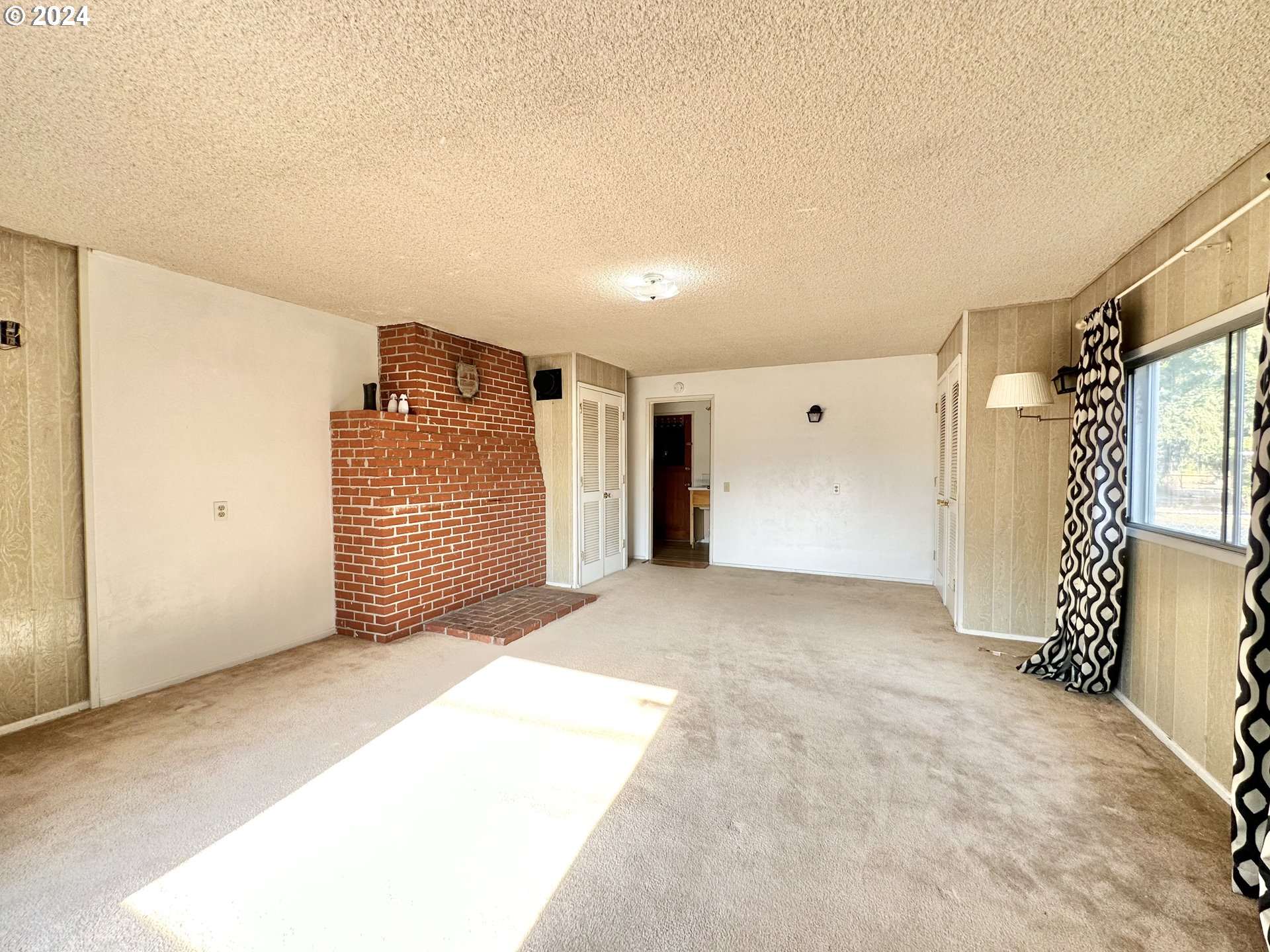 3689 South Main Road Lebanon, OR 97355 - Photo 17 of 32 Gallery Image 17