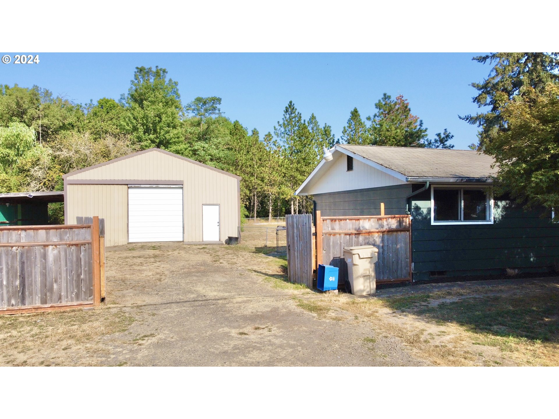 3689 South Main Road Lebanon, OR 97355 - Photo 3 of 32 Gallery Image 3
