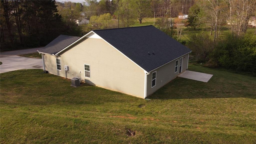 67 Helton Road Cleveland, GA 30528 - Photo 3 of 22