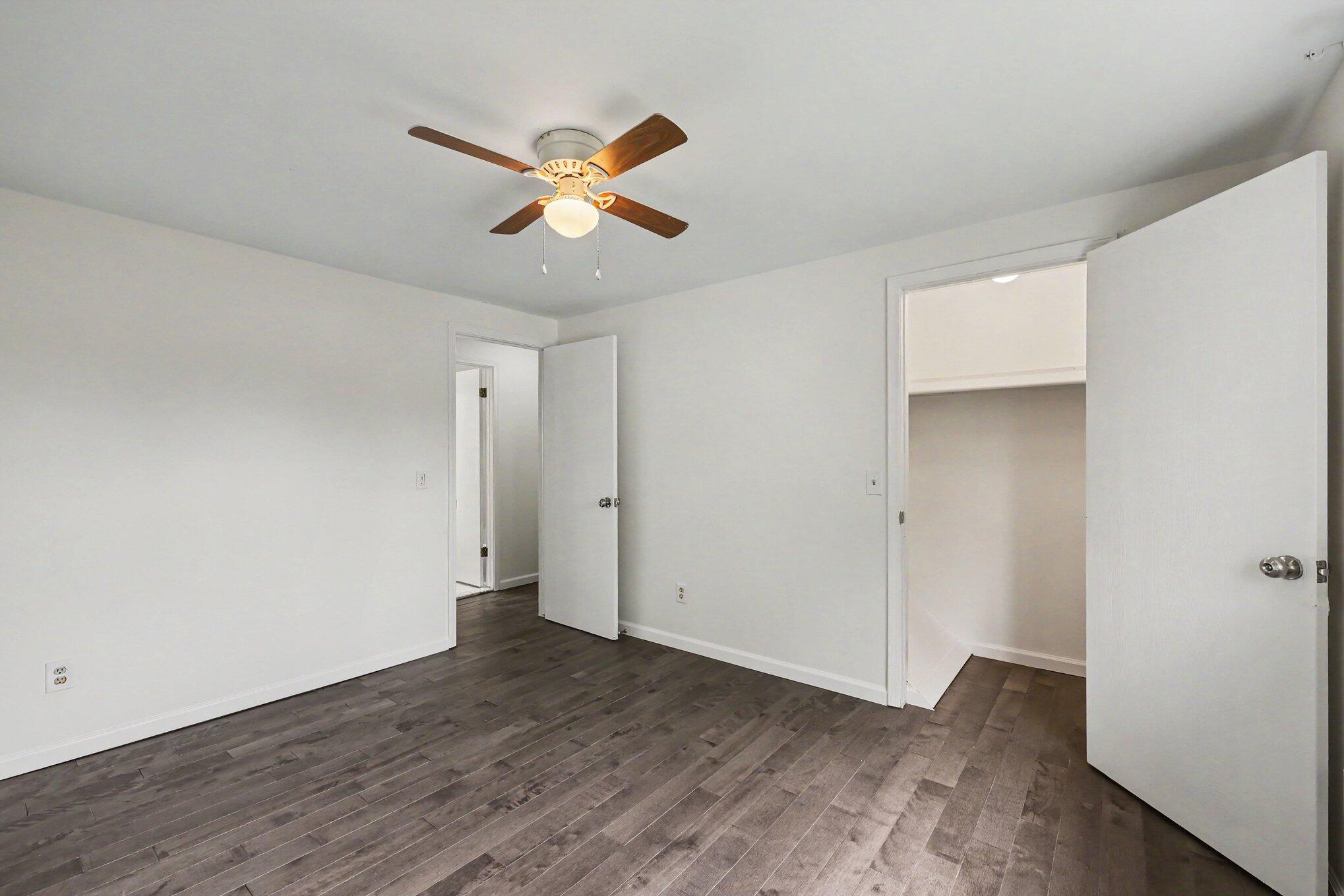 23227 Middlebelt Road Farmington, MI 48336 - Photo 17 of 32 019_file_5880