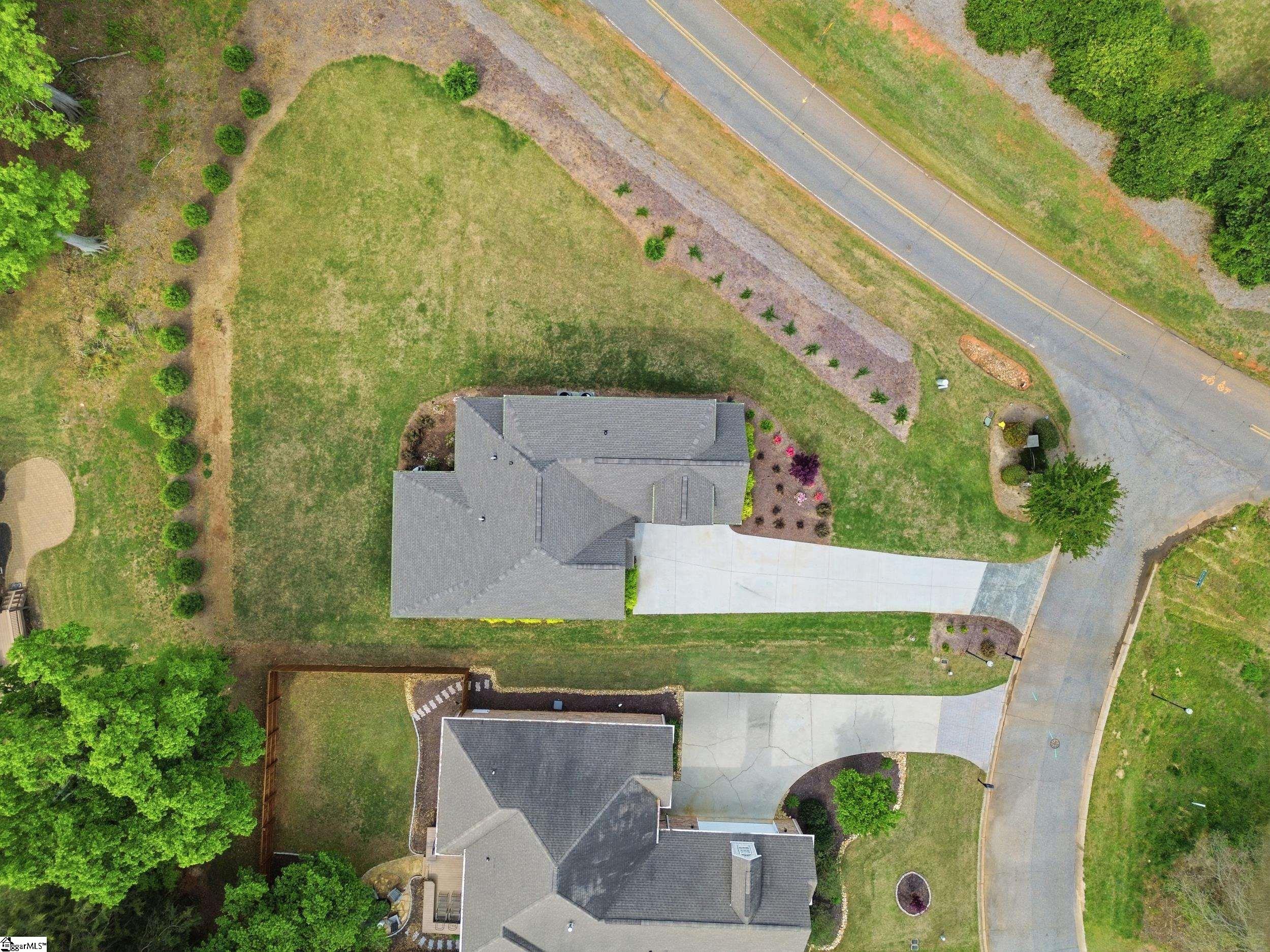 100 Courtyard Drive Anderson, SC 29621 - Photo 33 of 38