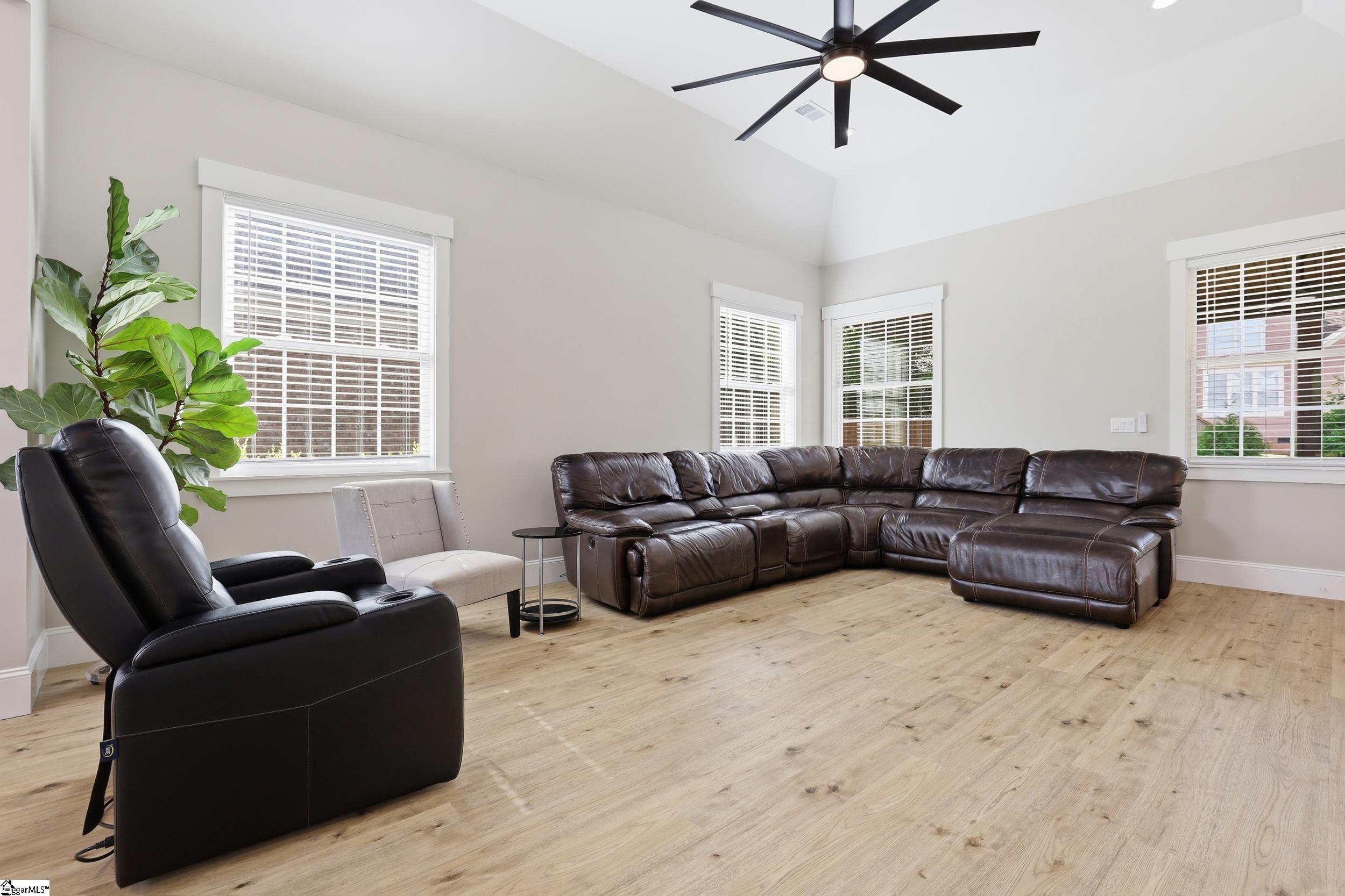 100 Courtyard Drive Anderson, SC 29621 - Photo 4 of 38