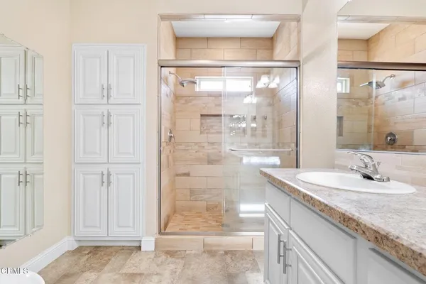 $625,000 | 5540 West 5th Street, Unit 1, Oxnard, CA 93035