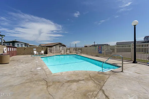 $625,000 | 5540 West 5th Street, Unit 1, Oxnard, CA 93035