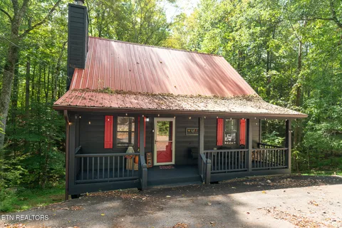 $450,000 | 391 Laurel Road, Townsend, TN 37882