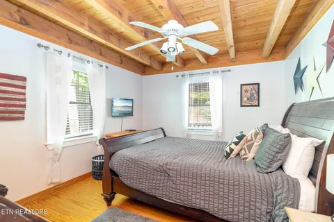 $450,000 | 391 Laurel Road, Townsend, TN 37882