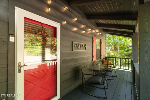 $450,000 | 391 Laurel Road, Townsend, TN 37882