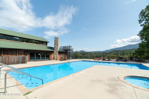 $450,000 | 391 Laurel Road, Townsend, TN 37882