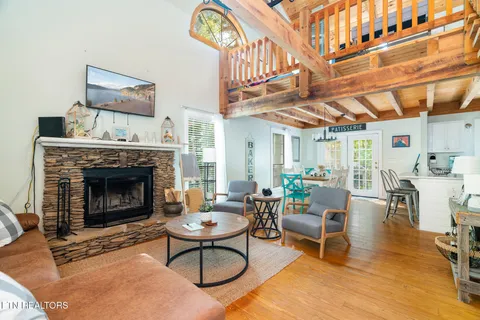 $450,000 | 391 Laurel Road, Townsend, TN 37882