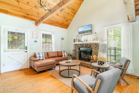 $450,000 | 391 Laurel Road, Townsend, TN 37882