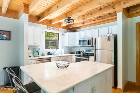 $450,000 | 391 Laurel Road, Townsend, TN 37882