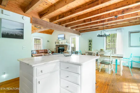 $450,000 | 391 Laurel Road, Townsend, TN 37882