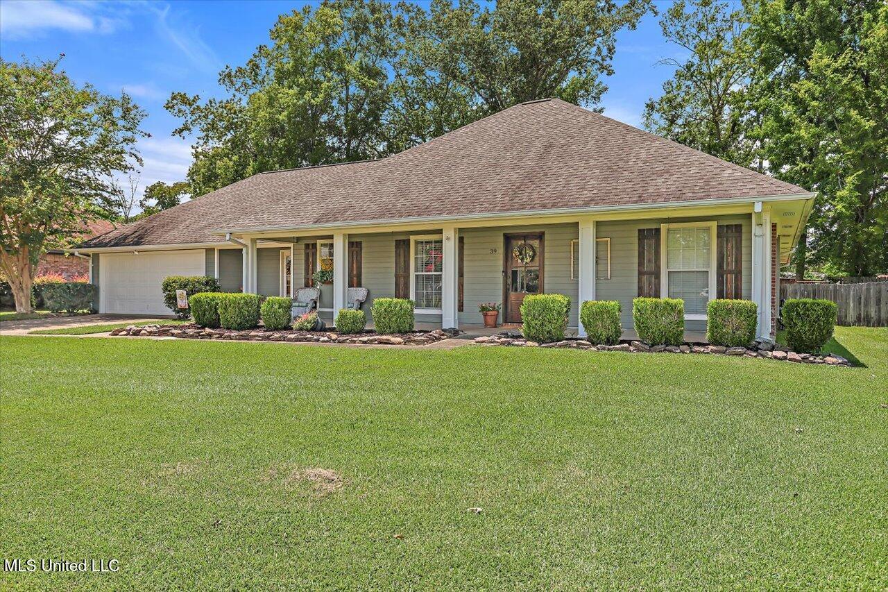 39 Lamplighter Road Pearl, MS 39208 - Photo 2 of 49 02-39 Lamplighter Rd